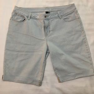 Light grey blue Bermuda shorts